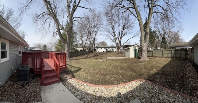 Building Photo - 3 Bedroom, 1 Bathroom Home!