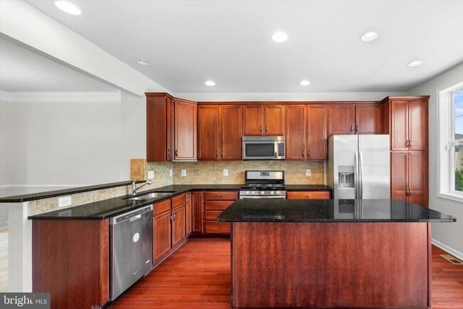 Building Photo - 43187 Loudoun Reserve Dr