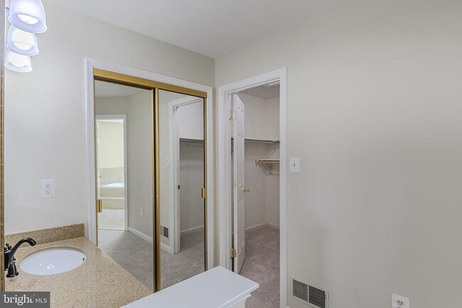 Building Photo - 3180 Rivanna Ct