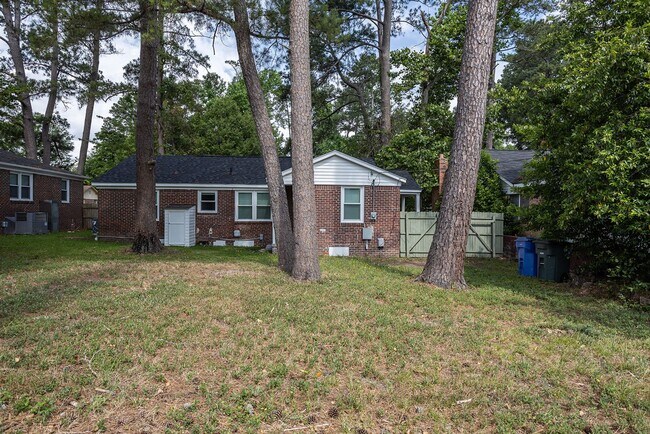 Building Photo - Welcome to this beautiful newly renovated ...