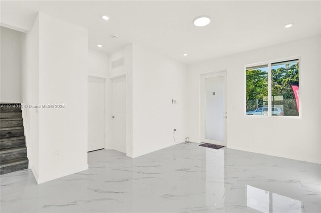 Building Photo - 22535 SW 125th Ave