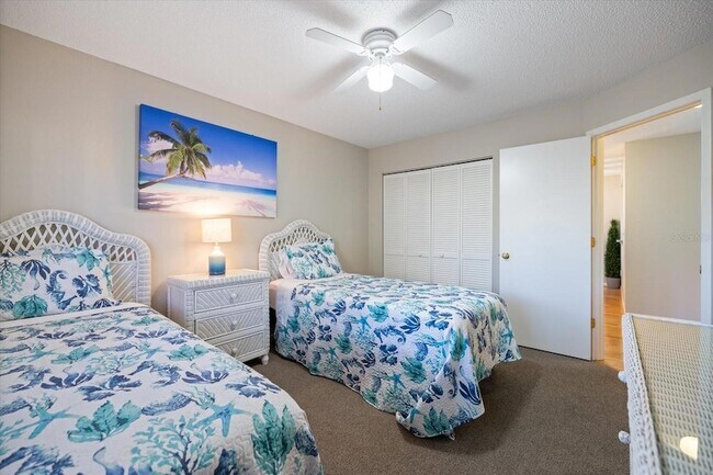 Building Photo - 772 Bird Bay Dr N