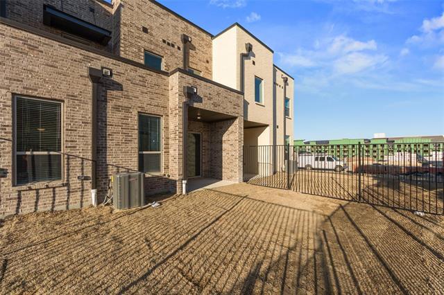 Building Photo - 1059 Maverick Dr