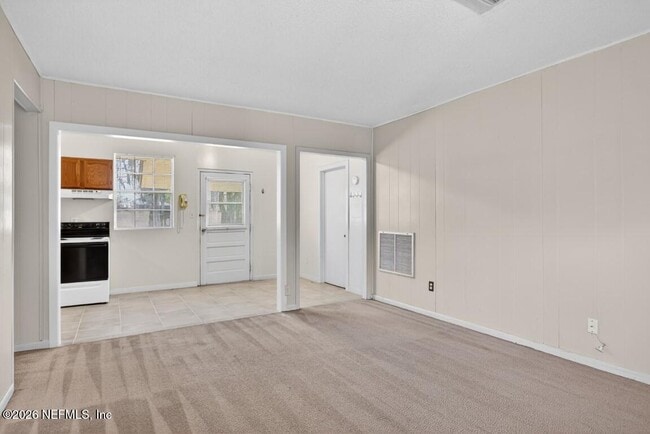 Building Photo - 8900 Crystal Springs Rd