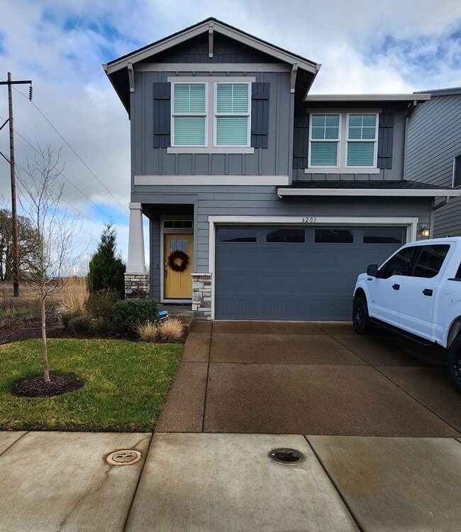 Building Photo - 3 bedroom 2.5 bath home in Albany; convenient commuting location to Salem, Lebanon, Corvallis