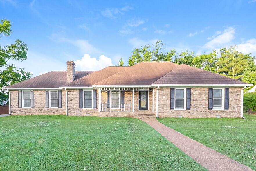 Primary Photo - 703 Irongate Blvd