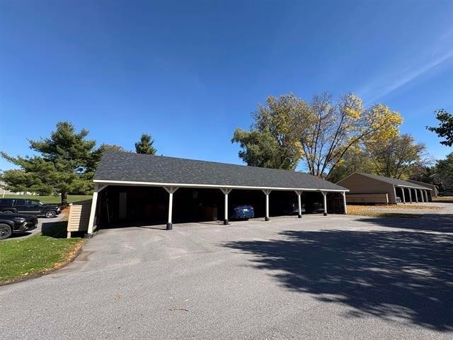 Building Photo - L4 Stonehedge Dr