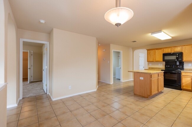 Building Photo - 2476 Medina Dr