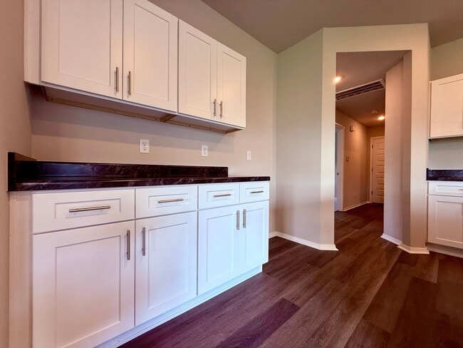 Building Photo - ***2508 E. Jan Street***