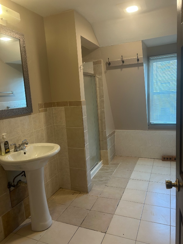 Building Photo - 21 Linden St