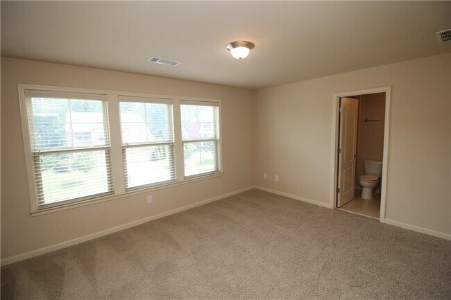 Building Photo - 1665 Gallant Fox Ln