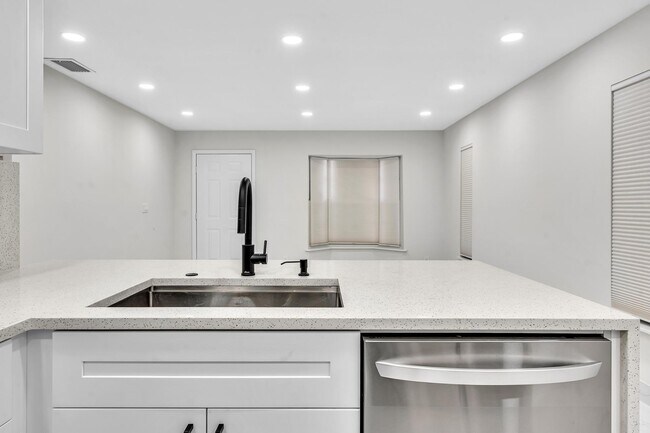 Building Photo - 10441 Boynton Pl Cir
