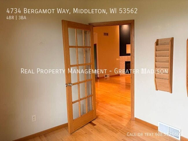 Building Photo - 4734 Bergamot Way