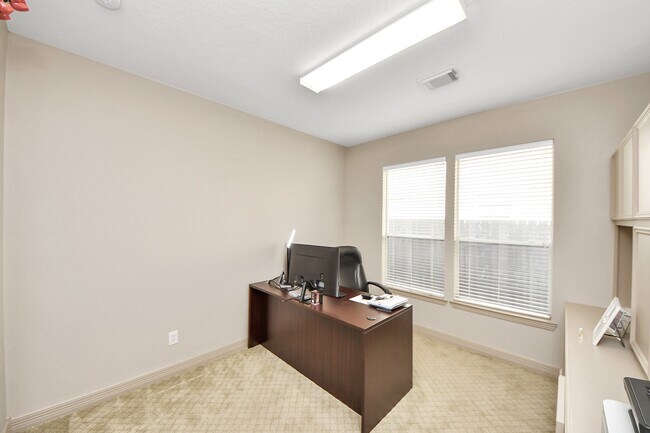 Building Photo - 5410 Deerbourne Chase Dr