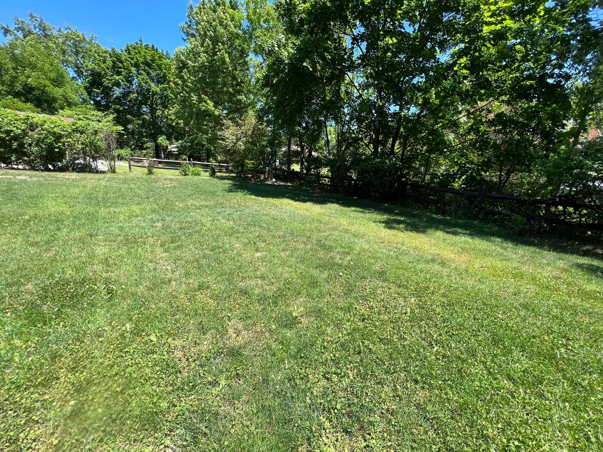 Building Photo - 8120 Remington Dr