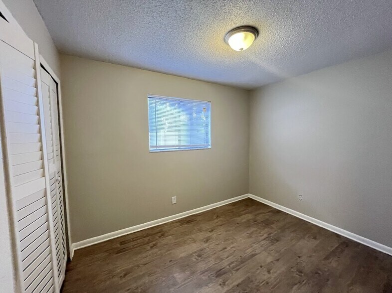 Building Photo - 5324 Westchase Ct