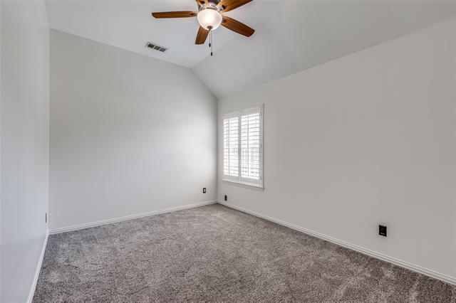 Building Photo - 4684 Old Pond Dr