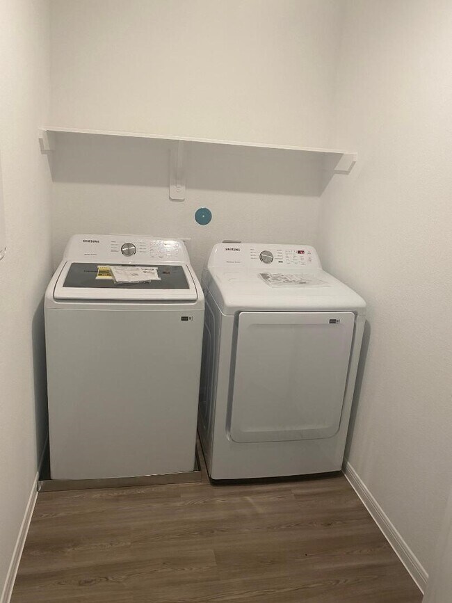 Building Photo - 1004 Laguna Cv Dr