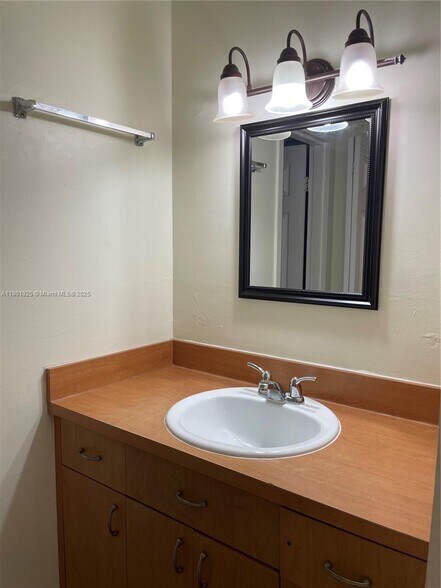 Building Photo - 14150 SW 84th St