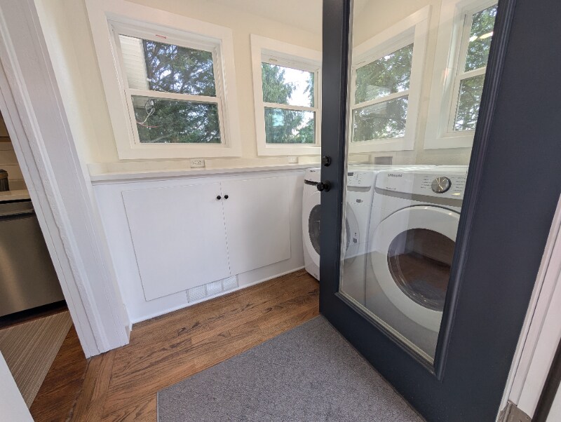 Building Photo - 604 Yarborough St