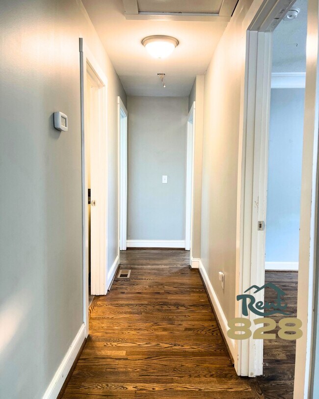 Building Photo - 726 Brookside Camp Rd