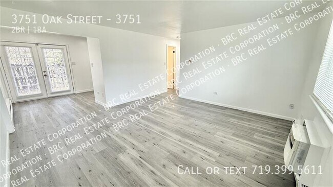 Building Photo - 3751 Oak St