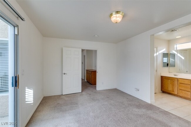 Building Photo - 10385 Morning Sorrow St