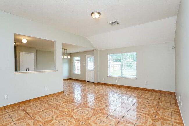 Building Photo - 710 Danbury Park Ln