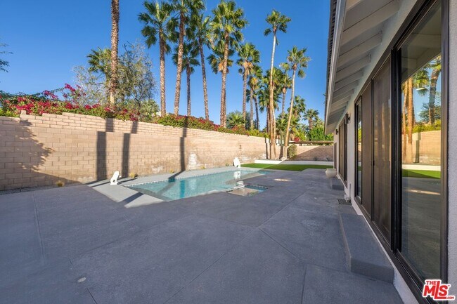 Building Photo - 70895 Ironwood Dr