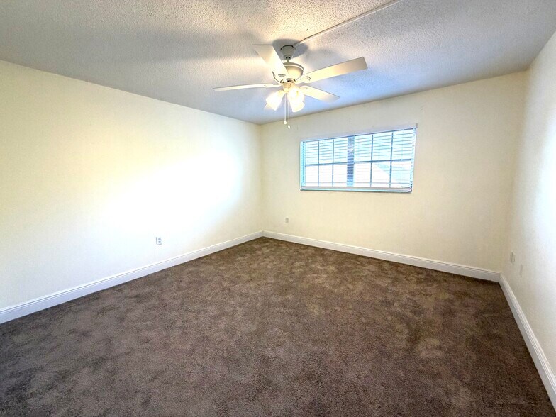 Building Photo - 3704 Broadway