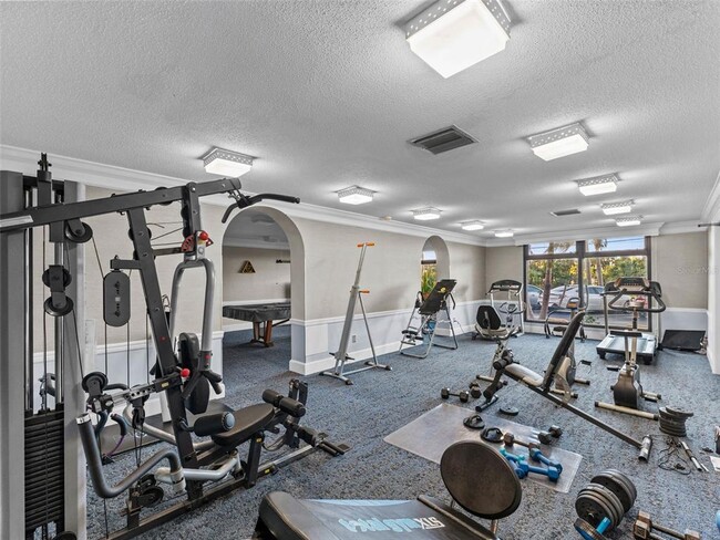 Building Photo - 7100 Sunshine Skyway Ln S