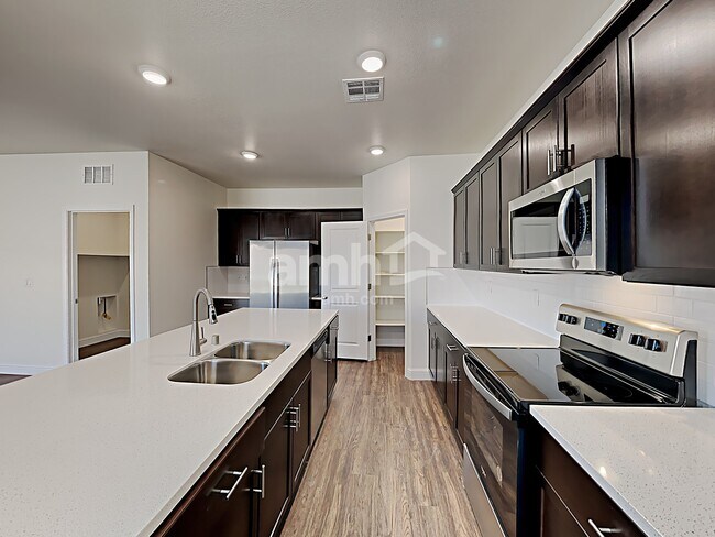 Building Photo - 704 Sienna Rising Drive