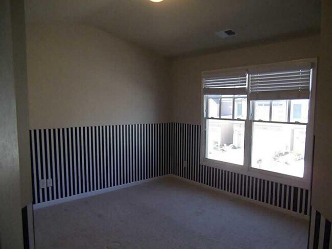 Building Photo - 650 Township Cir