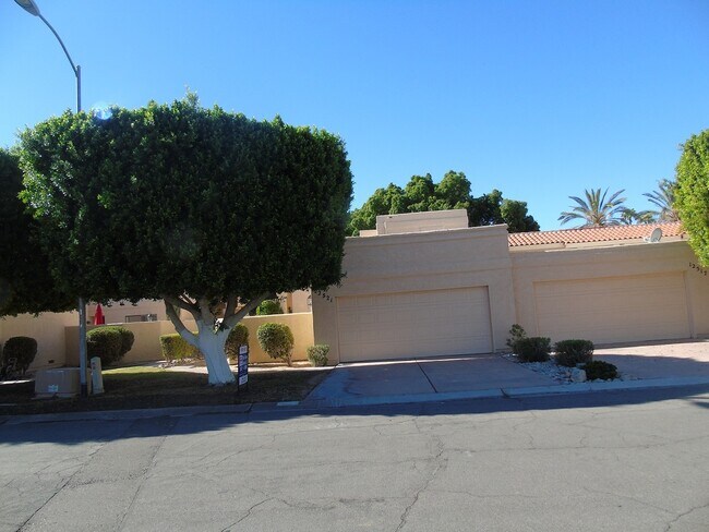 Building Photo - Mesa Del Sol 2 bedroom Condo for rent