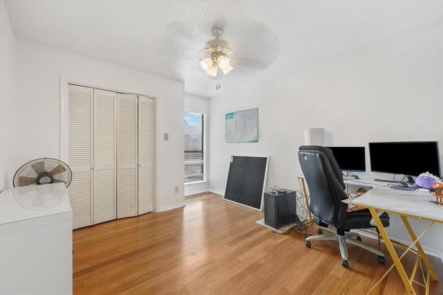 Building Photo - 1301 Memory Ln