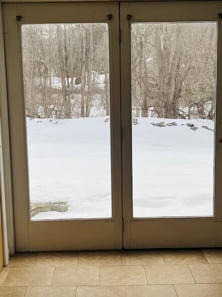 Building Photo - 105 Huntingtown Rd