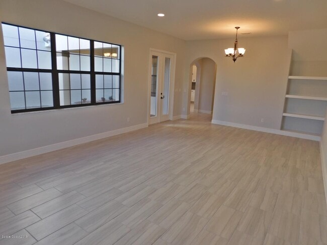 Building Photo - 7123 Vista Hermosa Dr