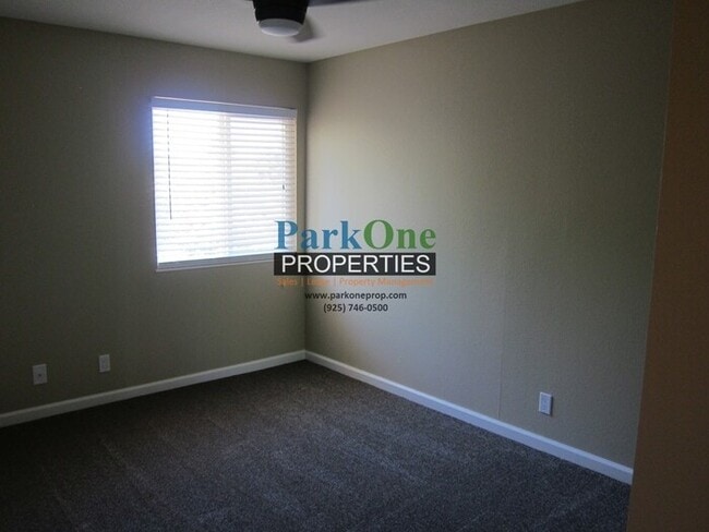 Building Photo - 4 Bedroom Livbermore Home Now Available!