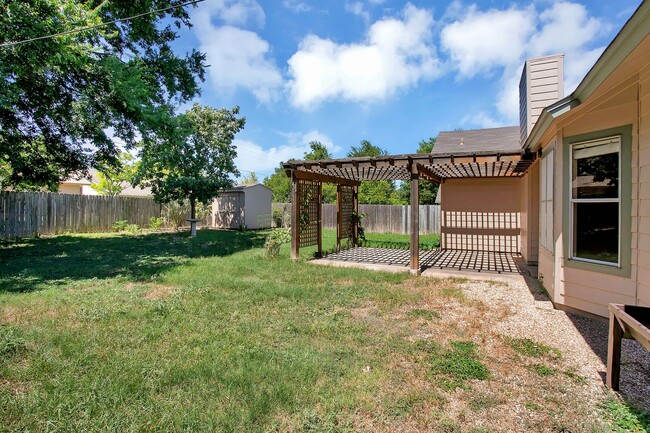 Building Photo - 16412 Framingham Cir