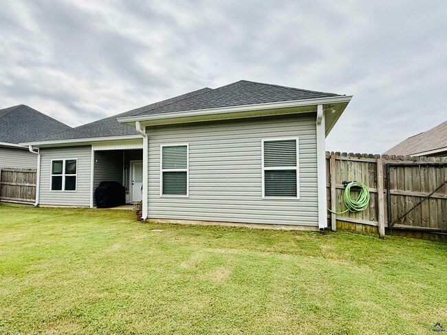 Building Photo - 111 Kettle River Ln
