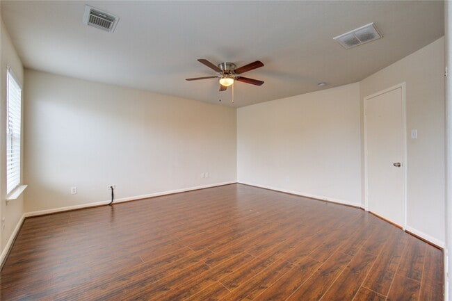 Building Photo - 15518 Miller House Ln