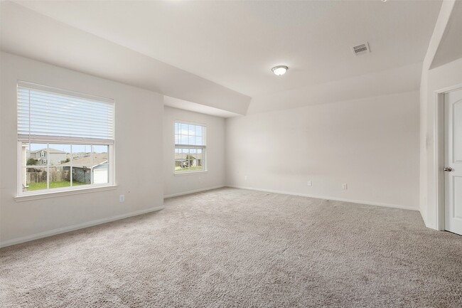 Building Photo - 5546 Rainbow Rd.