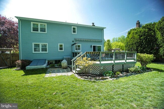 Building Photo - 13210 Nickleson Dr