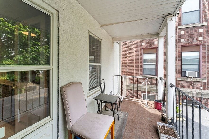 Building Photo - 33 Fayette St