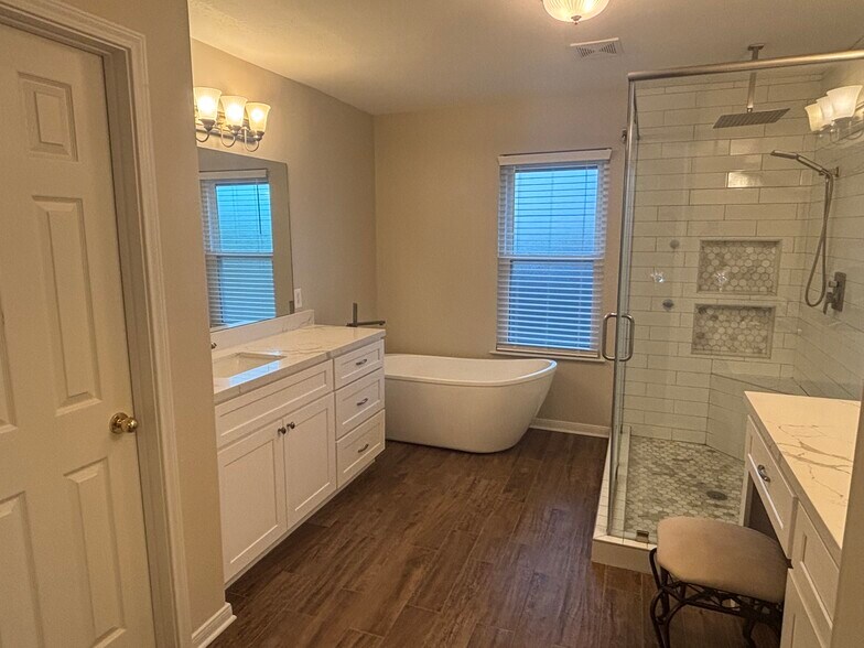 Primary Bathroom - 3505 Cedar Prairie Dr