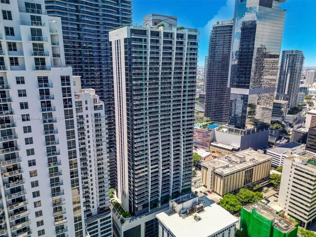 Building Photo - 1010 Brickell Ave