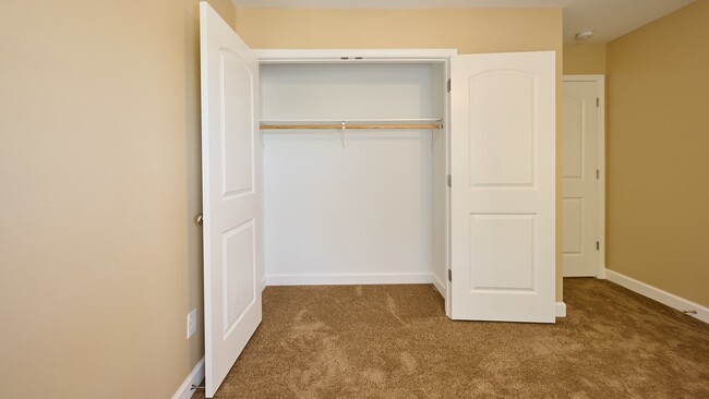 Building Photo - Now Showing: 2BR, 1 1/2BA townhome. (Do no...