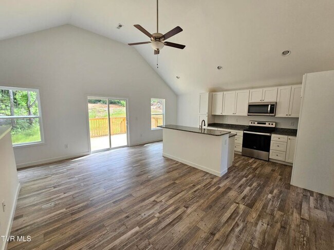 Building Photo - 1412 Indian Ridge Rd