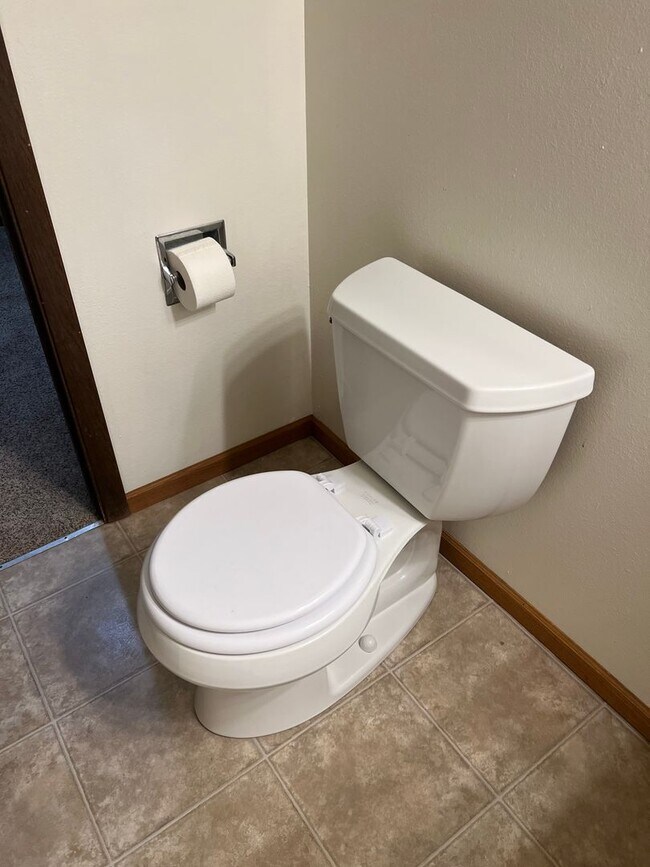 Building Photo - VP-507