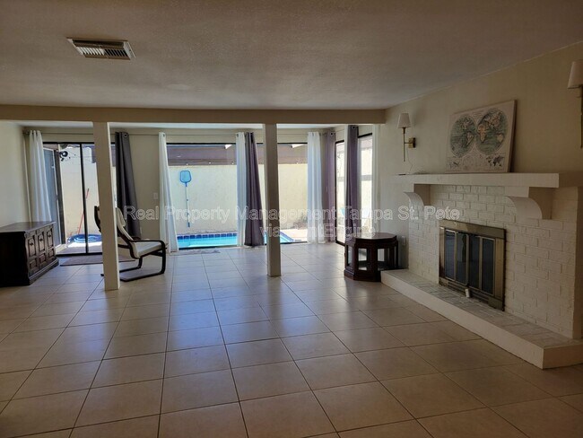 Building Photo - 12231 Magnolia Grove Ln